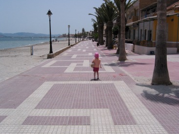 image of Los Alcazares promenade